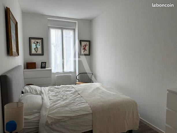 https://img.leboncoin.fr/api/v1/lbcpb1/images/69/ad/14/69ad14843a7e5ee68c3550e4086b8fac7bd9de21.jpg?rule=ad-image