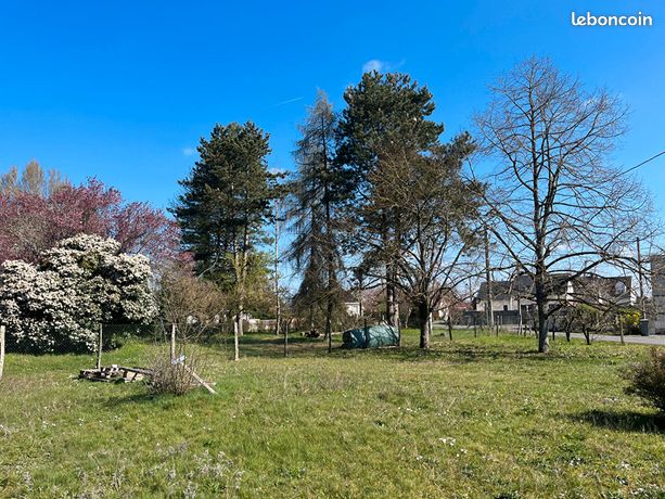 Terrain 800 m² ST HILAIRE ST MESMIN