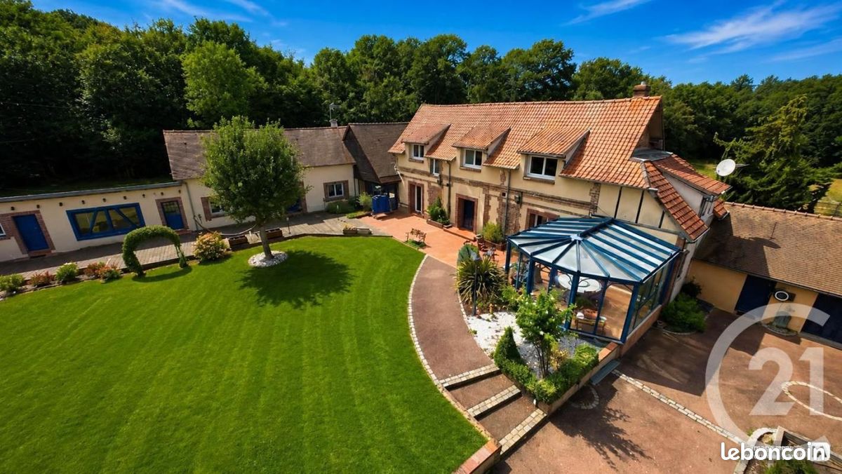 Maison 9 pièces 390 m² · à Louviers · 390 m² · 599 900 €