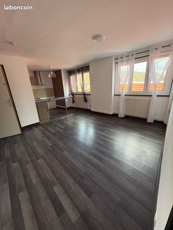 Appartement 3 pièces 40 m² · à Thiers · 40 m² · 390 €/mois