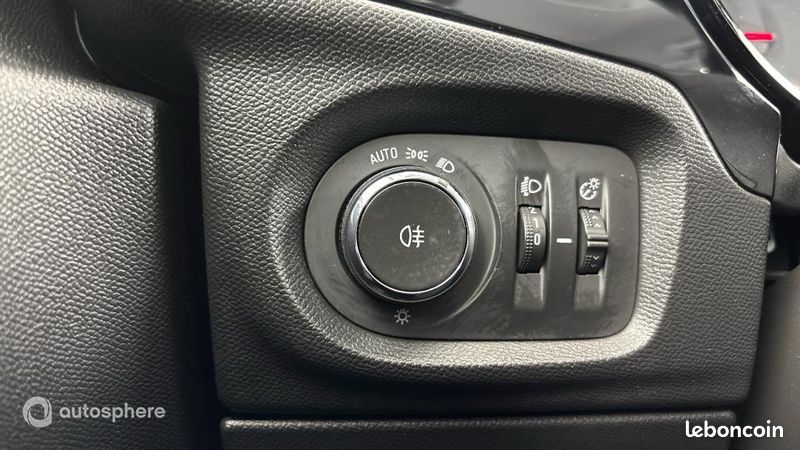Opel Corsa 1.5 D 100ch Elegance (image 28)