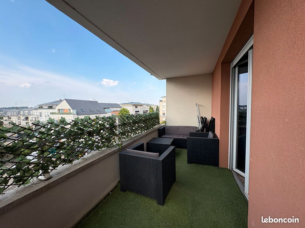 Appartement 3 pièces 63 m² · à Corbeil-Essonnes · 63 m² · 1 120 €