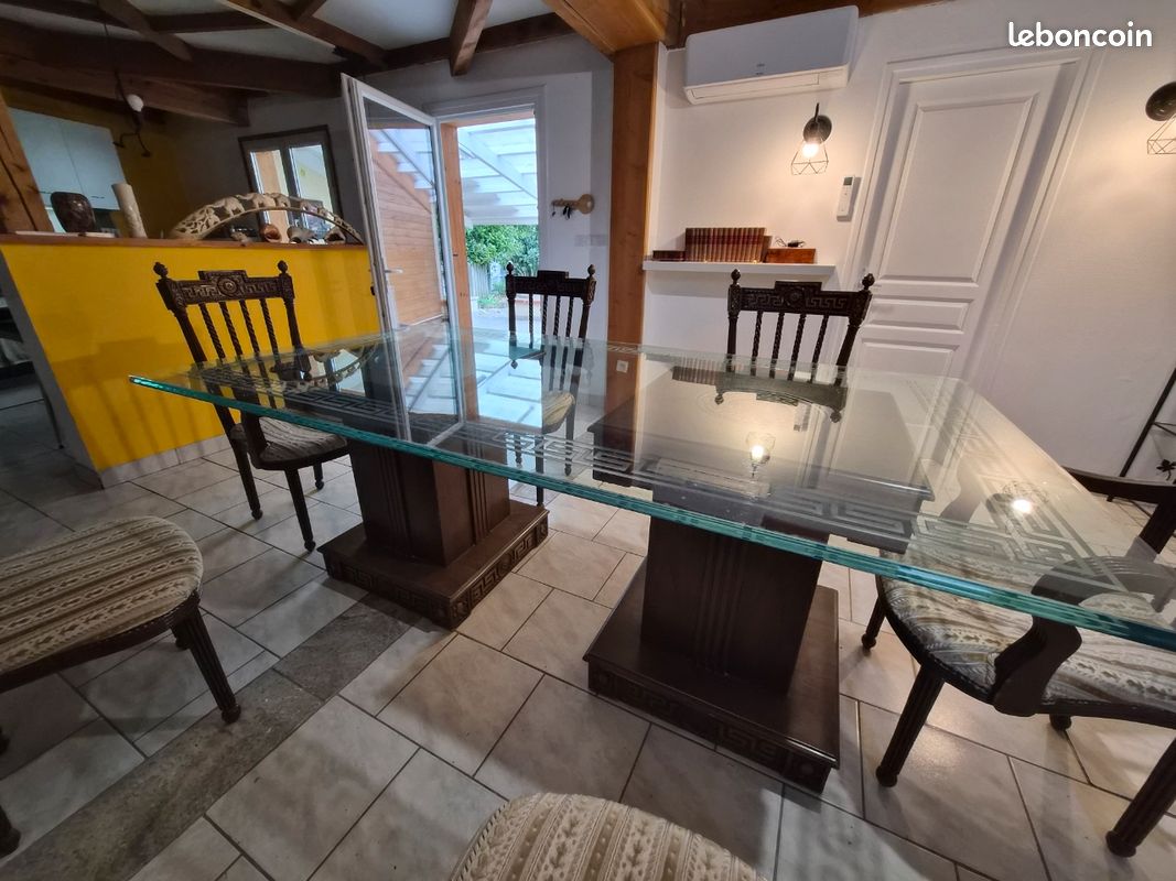 Table bois plateau verre gravé+6 chaises et 2 fauteuils (image 3)