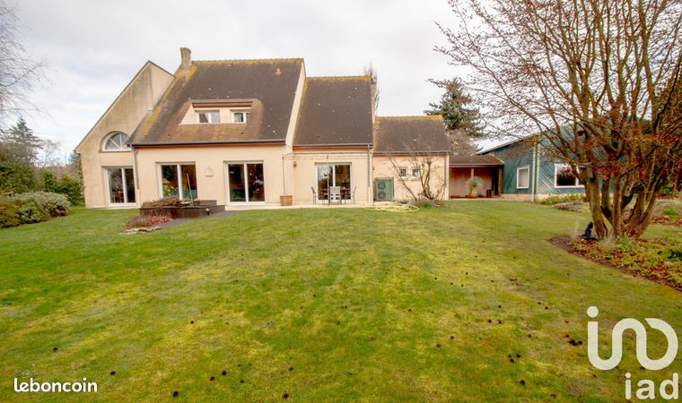 Maison 8 pièces 225 m²