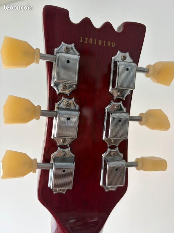 Guitare Custom 77 – London's Burning™ CS3 | Cherry Burst (image 3)