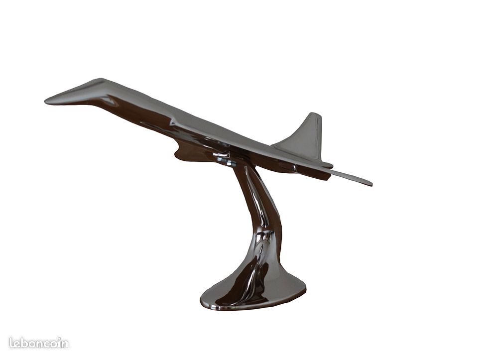 Sculpture concorde métal (image 1)