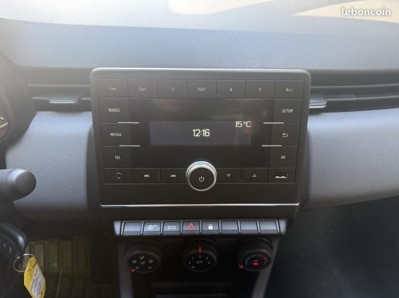 Renault Clio 1.0 TCe 90ch Authentic (image 13)
