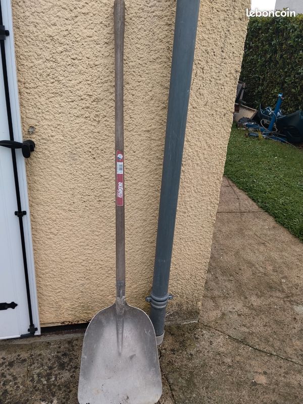 A vendre une pelle (image 1)