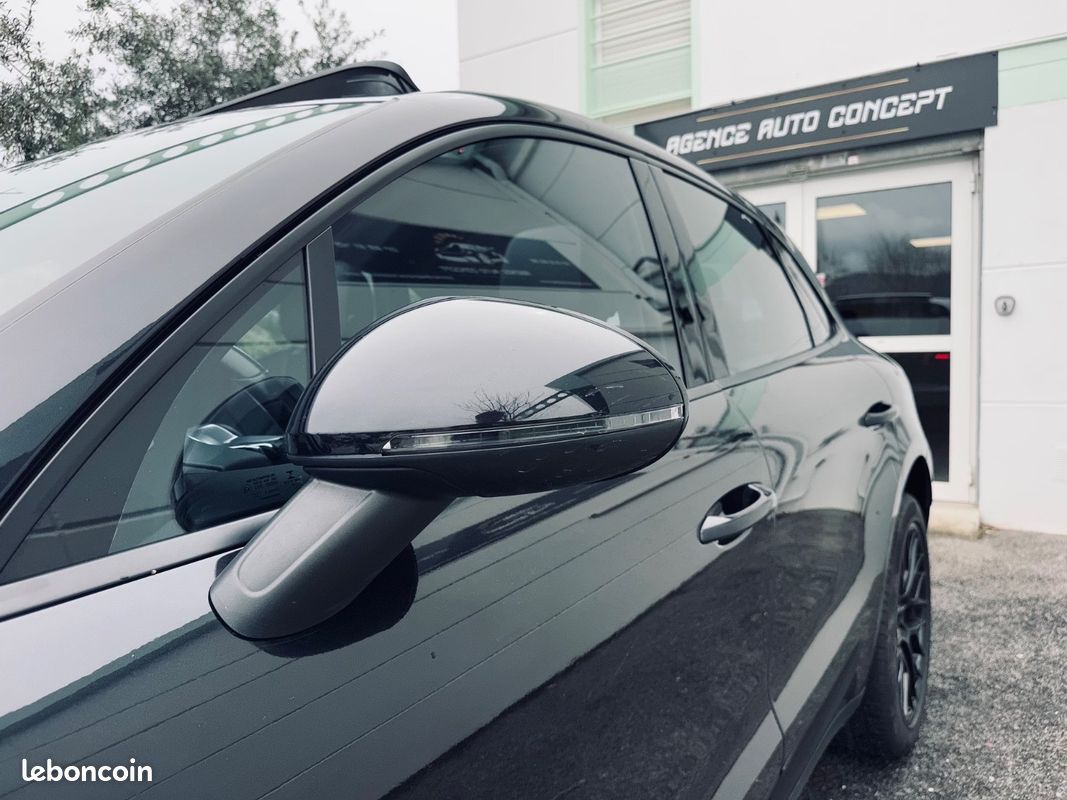 Porsche Macan 2.0L 252CH PDK + TOIT OUVRANT + SUIVI PORSCHE + SIEGES CHAUFFANTS/ELEC + CAMERA DE RECUL + GARANTIE 12 MOIS (image 49)
