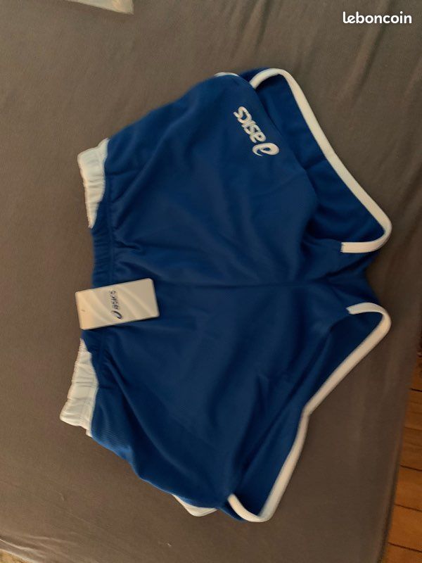 Short asics neuf avec étiquette (image 1)