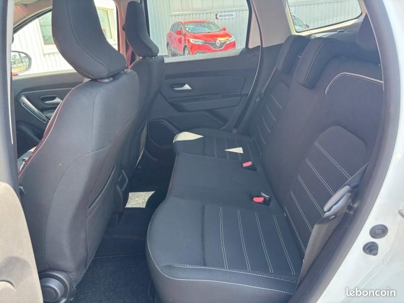 Dacia Duster 1.3 TCe 150ch FAP Confort 4x2 EDC (image 8)