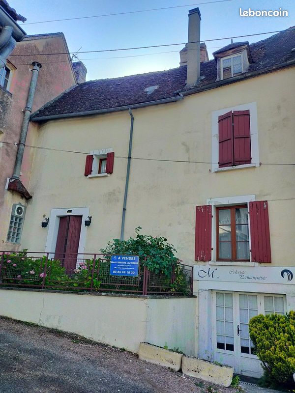 Maison 5 pièces 71 m² · à Toucy · 71 m² · 60 000 €
