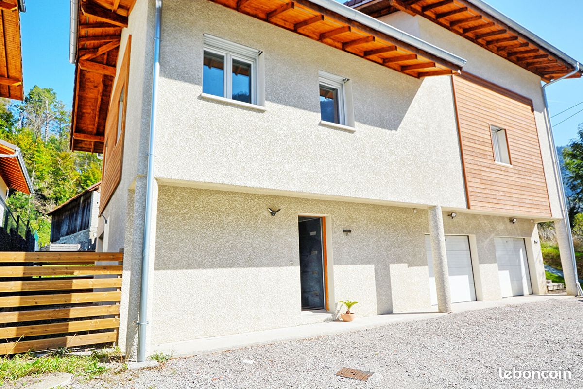 Maison 5 pièces 87 m² · à Scionzier · 87 m² · 320 000 €