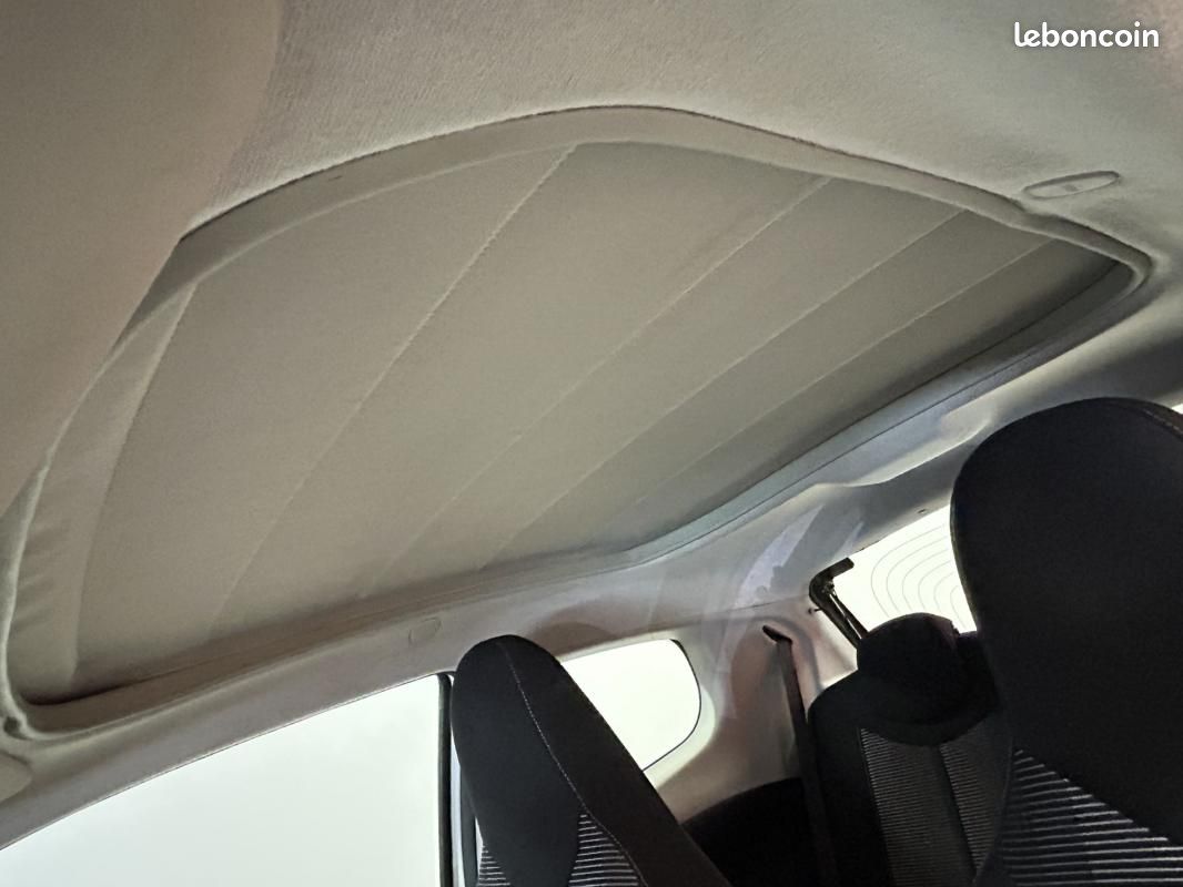 Peugeot 108 1.0 VTi 69 Active Top (image 39)