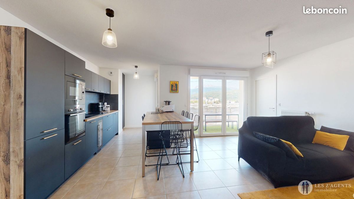 Appartement 4 pièces 82 m² · à Échirolles · 82 m² · 180 000 €