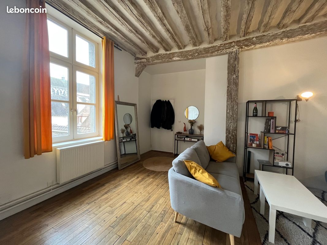Appartement 3 pièces 75 m² · à Chartres · 75 m² · 885 €