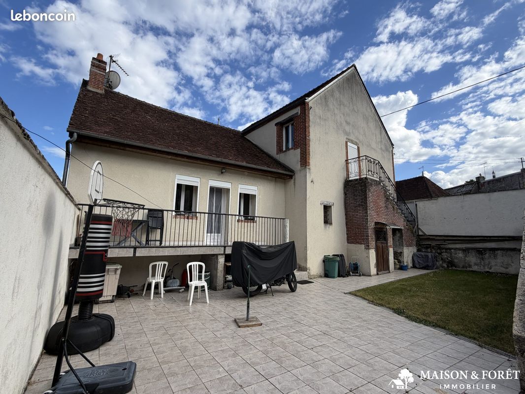 Maison 7 pièces 161 m² · à Gien · 161 m² · 144 500 €