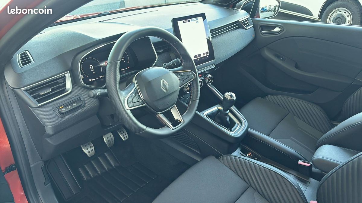Renault clio tce 90 ch gsr2 esprit alpine (image 11)