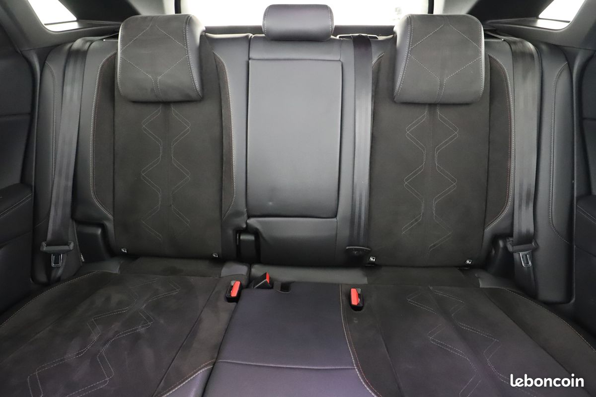 DS Automobiles DS 7 Crossback 1.6 PureTech Performance Line Automatique 180 ch (image 9)