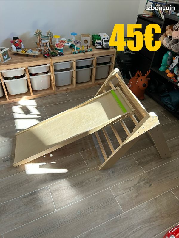 Triangle D'escalade Montessori 3-en-1 Avec Toboggan - Intérieur - Capacité 60 Kg - HDPE Sans BPA