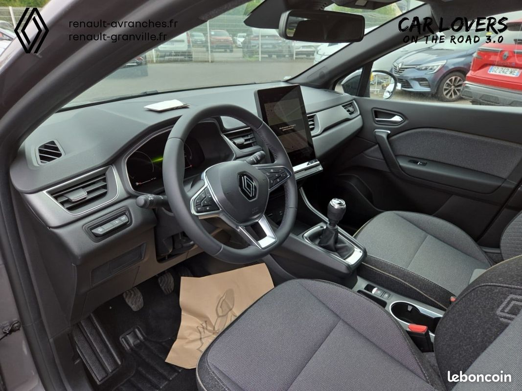 RENAULT Captur TCe 90 ch Techno (image 24)