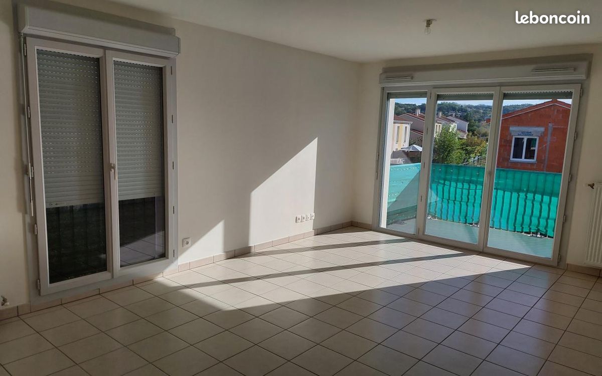 Appartement 3 pièces 65 m² · à Saint-Maurice-l'Exil · 65 m² · 453 €/mois