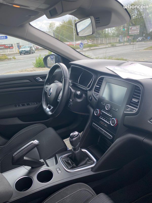 Mégane 4 1l5 dci (image 2)