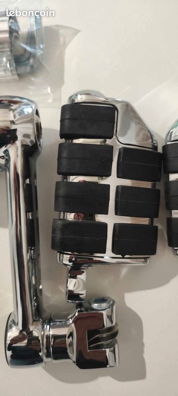 Repose-Pieds Réglables Inclinés Pour Harley Davidson - Court 3.2 Cm - Compatible Touring, Sportster, Softail