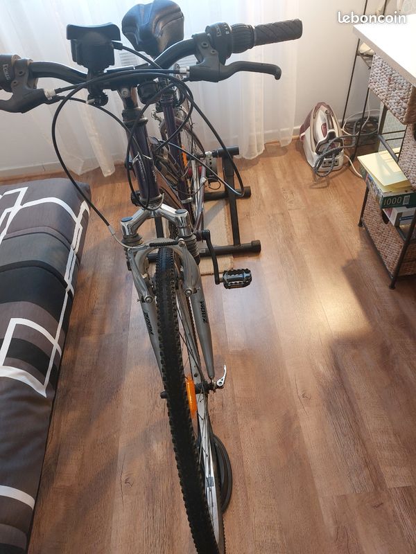 Vends velo+home traîner (image 3)