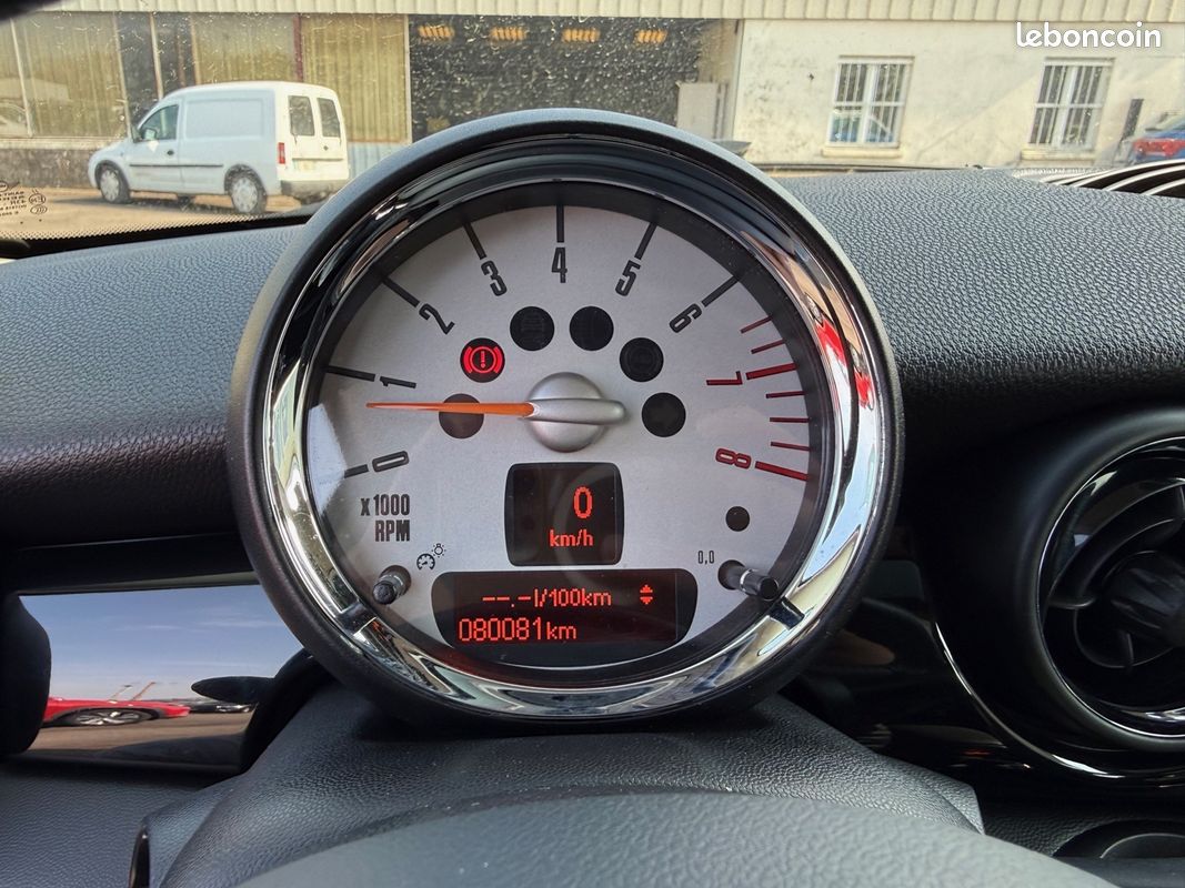 Mini CLUBMAN COOPER 122CH (image 15)