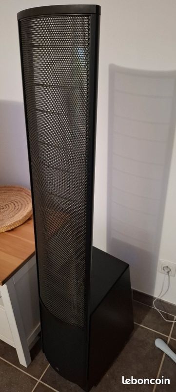 Martin Logan Electromotion ESL (image 1)