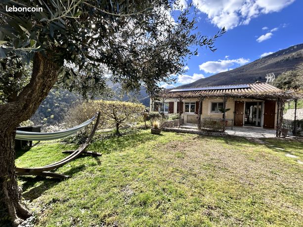 Propriété 7 pièces 164 m²