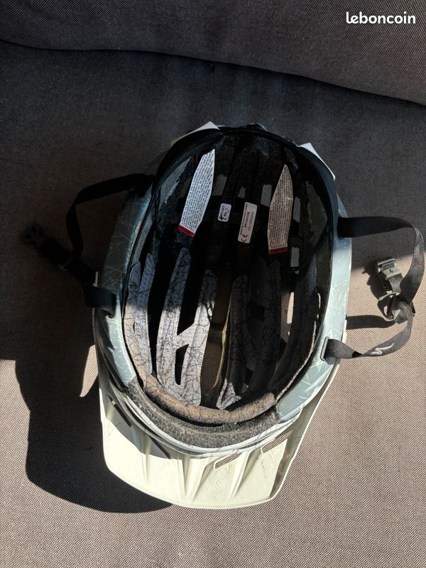 Casque specialized blanc (image 5)