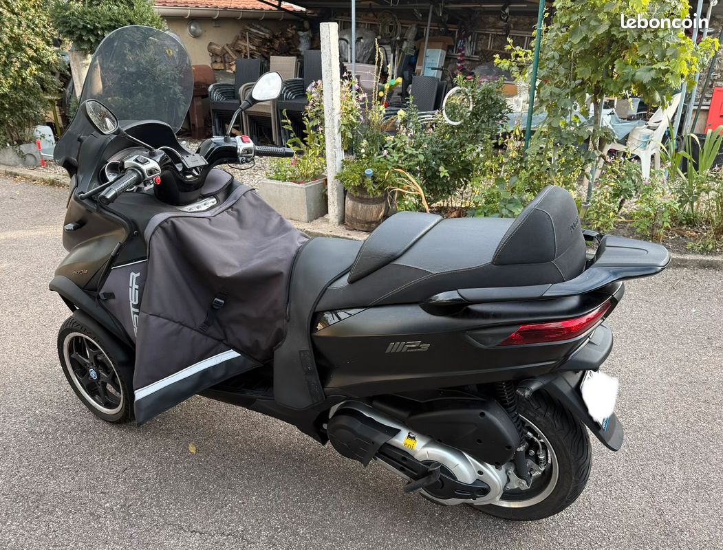 Vends piaggio MP3 500 (image 3)