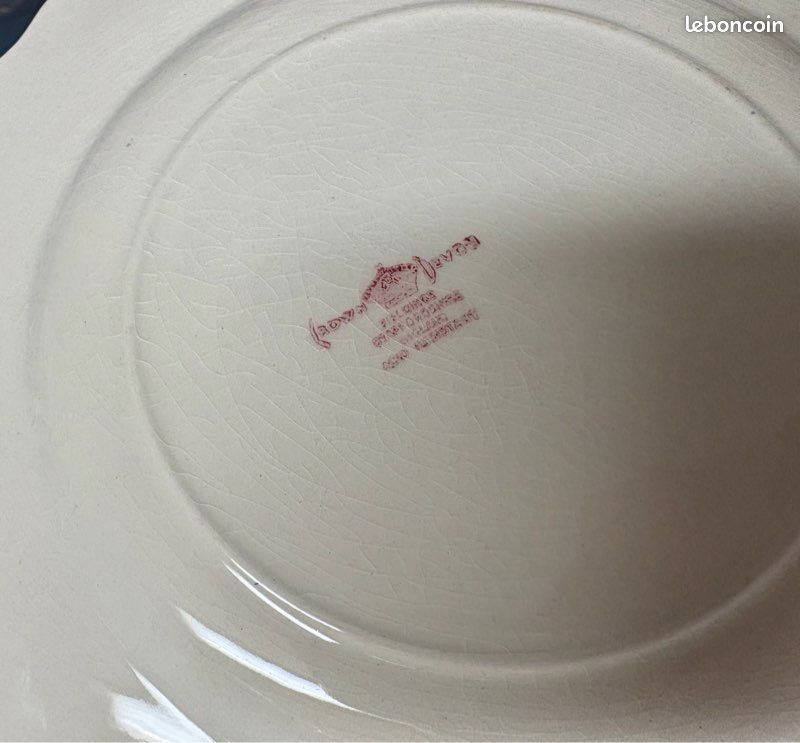 Service porcelaine complet - Blanc et rose (image 4)