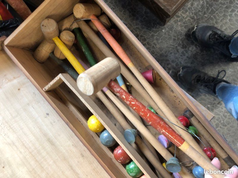 Boîte de jeu de criquet ancienne mais sympathique (image 2)