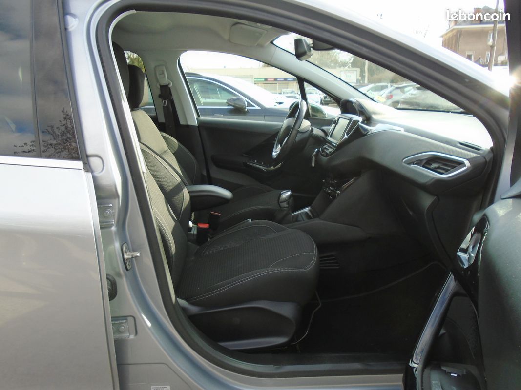 208 bluehdi 100 allure (image 8)
