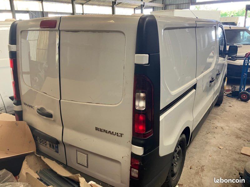 Trafic 1.6 dci 121 ch moteur hs radio manquante (image 4)