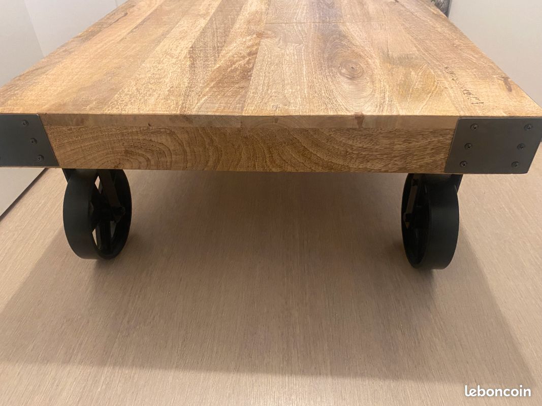 Table basse industriel en bois (image 1)