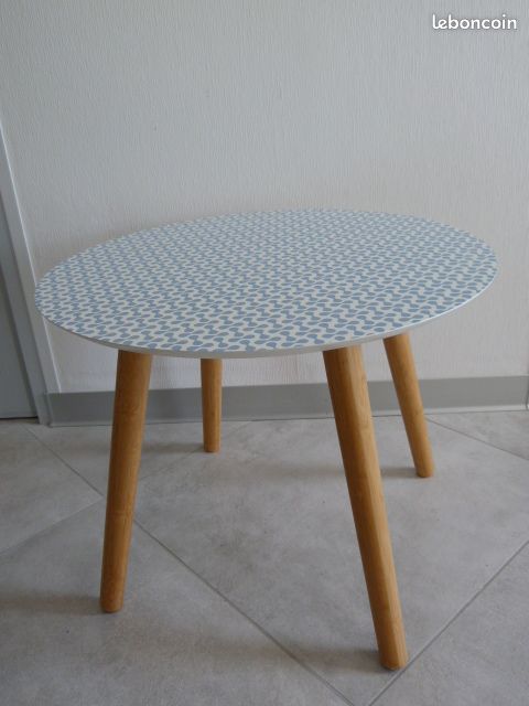 Table basse ronde TBE (image 1)