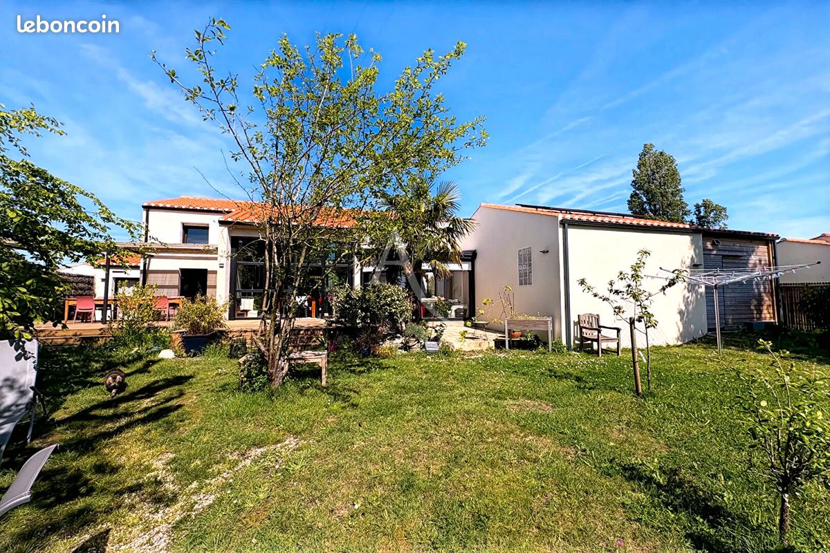 Maison 7 pièces 196 m² · à L'Île-d'Olonne · 196 m² · 546 000 €