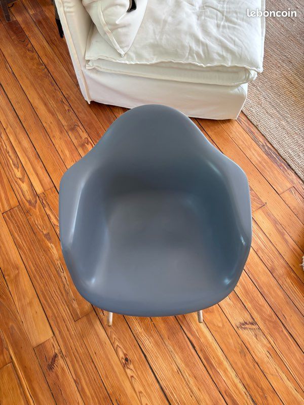 Fauteuil à bascule gris (image 4)