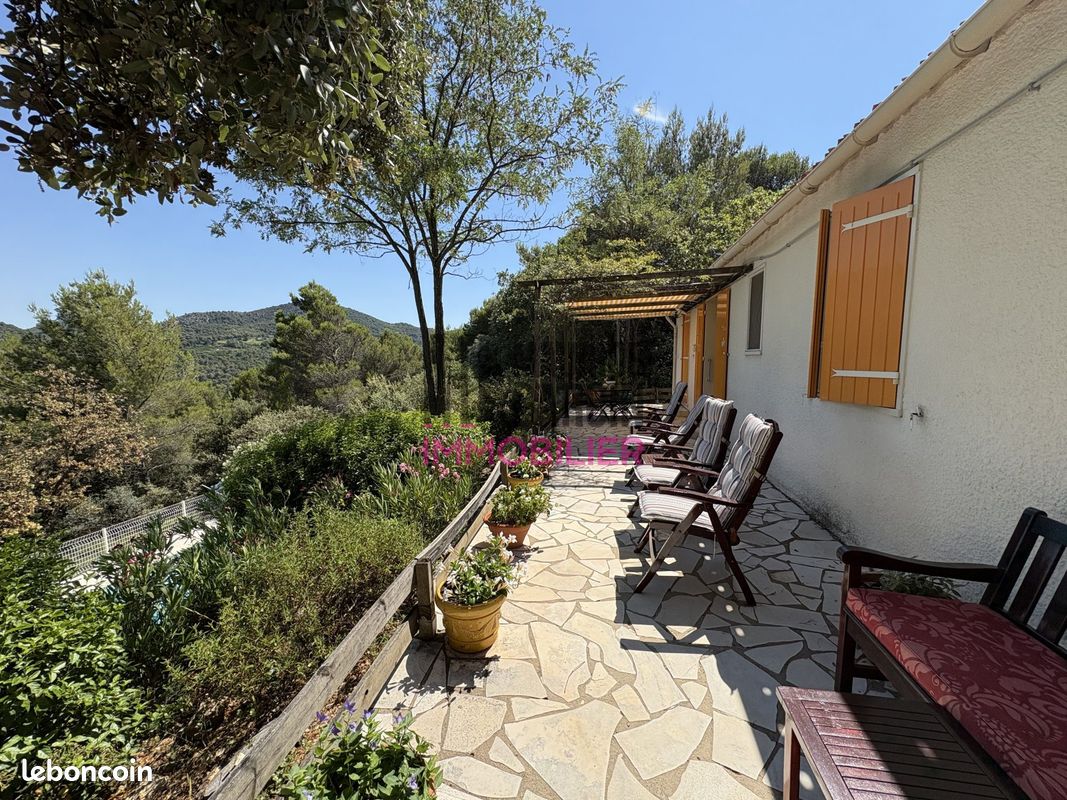 Maison 4 pièces 100 m² · à La Roque-Alric · 100 m² · 465 000 €
