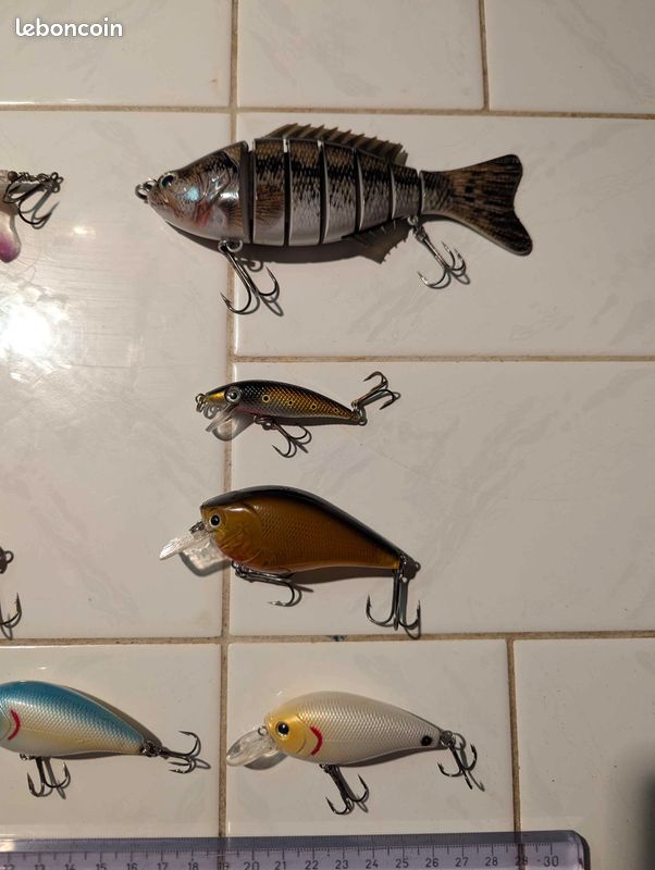 Lot De 10 Leurres De Pêche Génériques – Neufs – Sans Marque