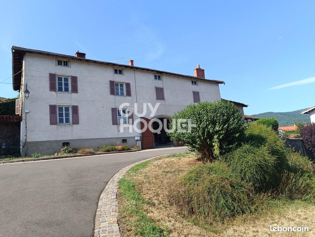 Maison 6 pièces 172 m² · à Leigneux · 172 m² · 199 000 €