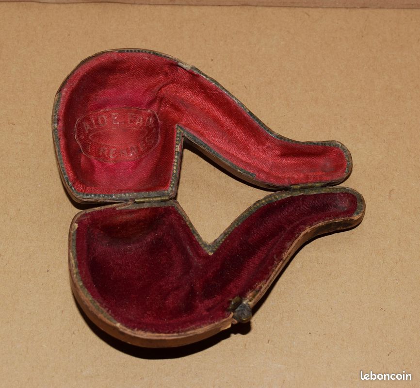 Ancien petit étuis a pipe maqué AIDE FABt A RENNES - 5 x 9.5 cm (image 2)