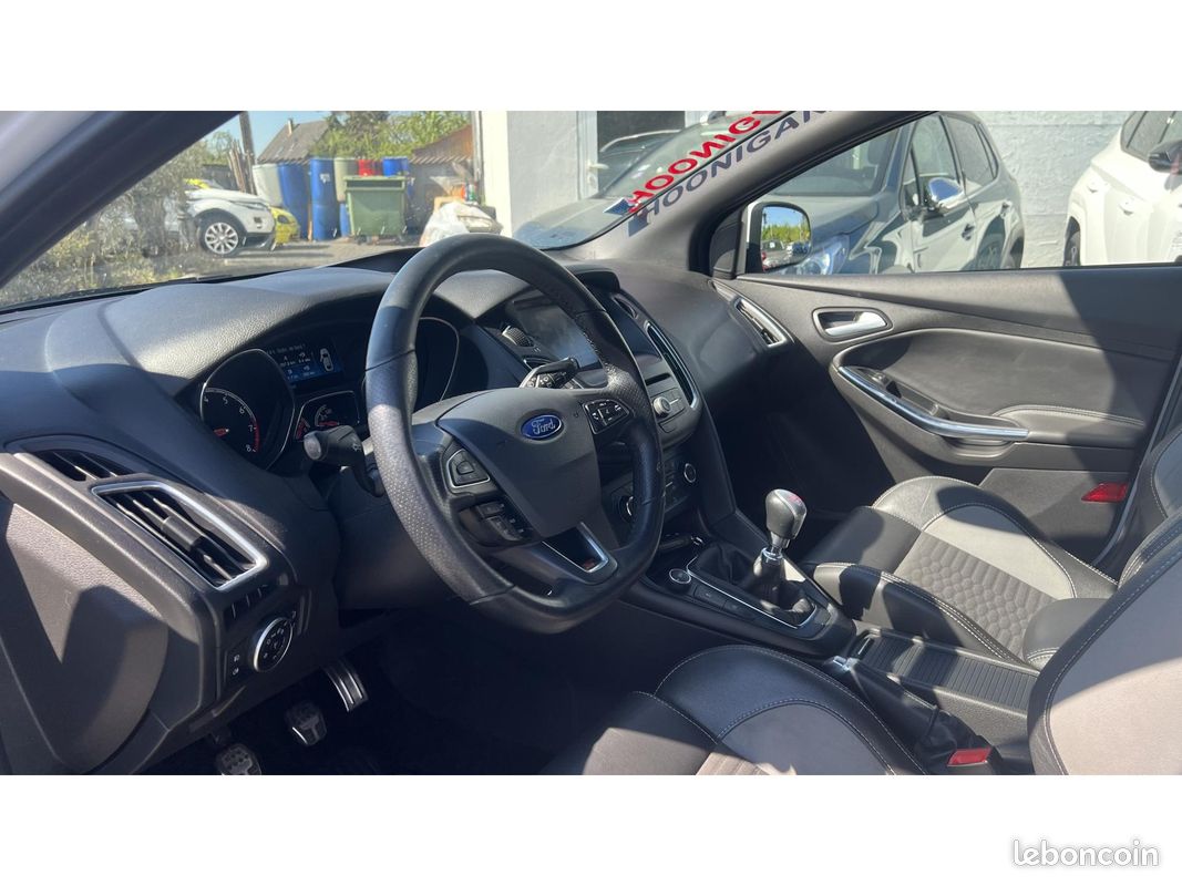 FORD FOCUS ST 2.0 SCTi 250 - ENTRETIEN FORD - GARANTIE 12 MOIS (image 10)