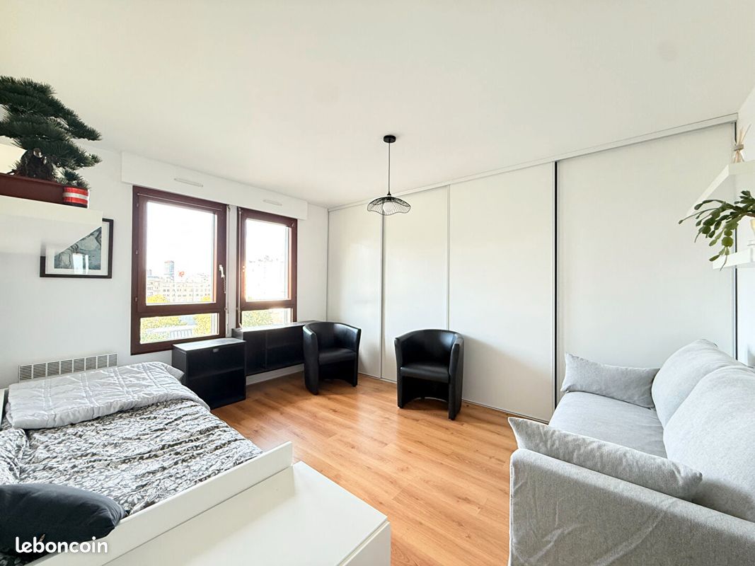 Appartement 1 pièce 28 m² · à Le Kremlin-Bicêtre · 28 m² · 1 250 €/mois