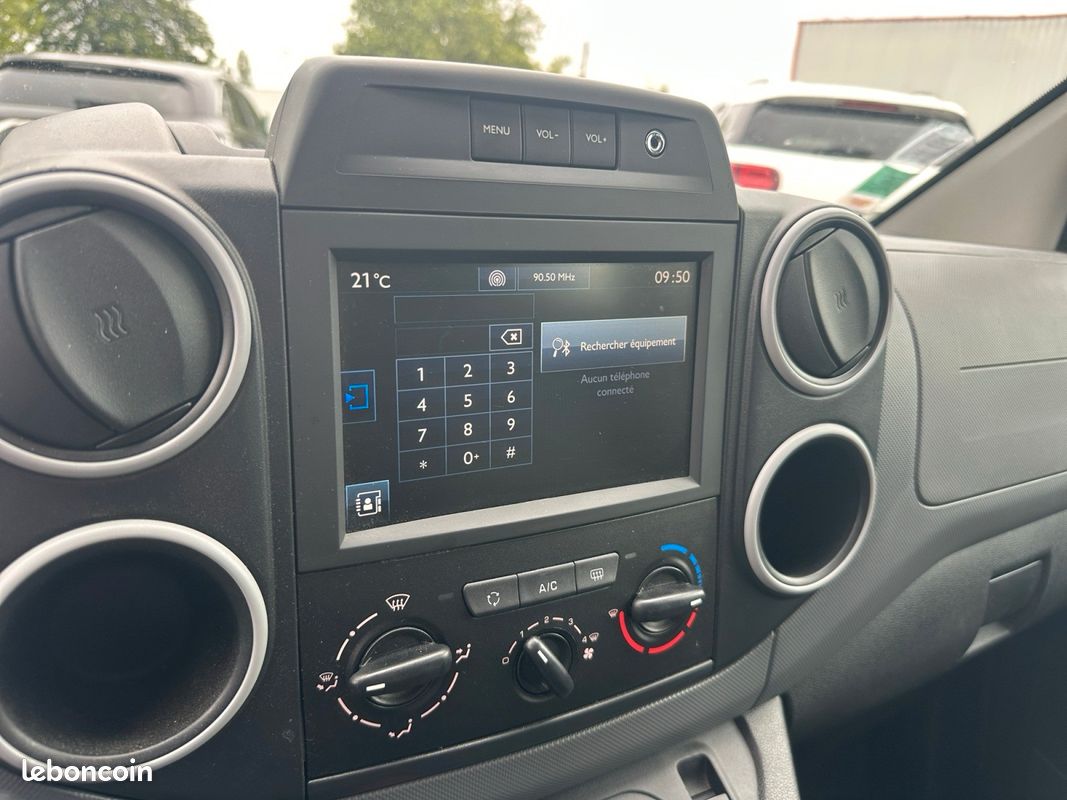 PEUGEOT PARTNER COMBI 1.6 HDI 90 PREMIUm (image 21)