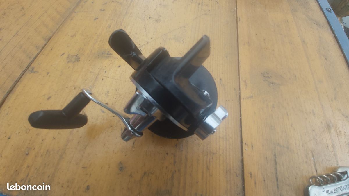 Moulinet Daiwa AG7000B - Sport & Plein air